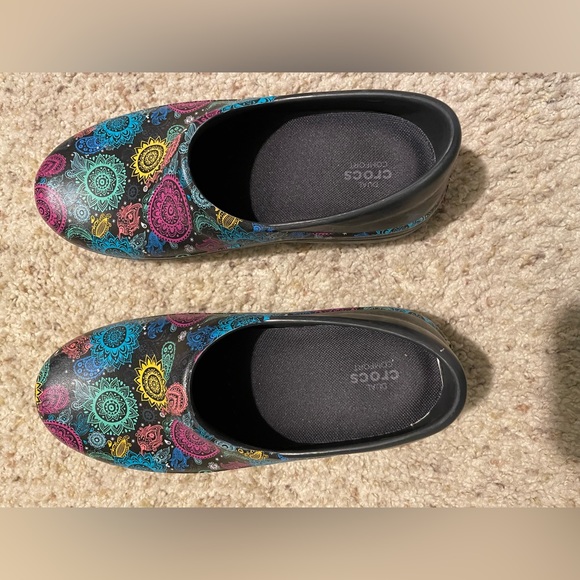 Crocs Mules (like new) - Picture 5 of 5